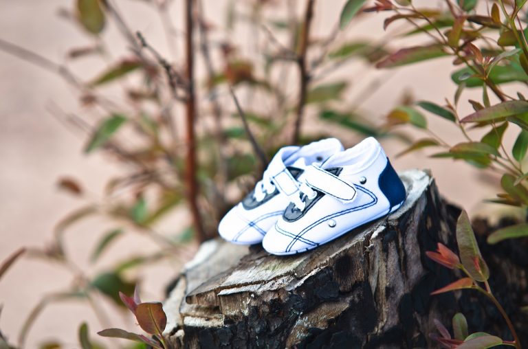 schoenen zwangerschap bekend maken